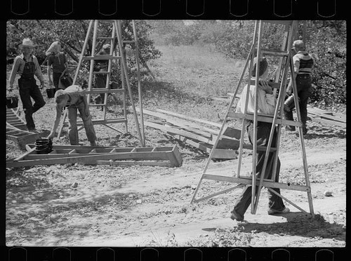 Cherry pickers door - cherry, county